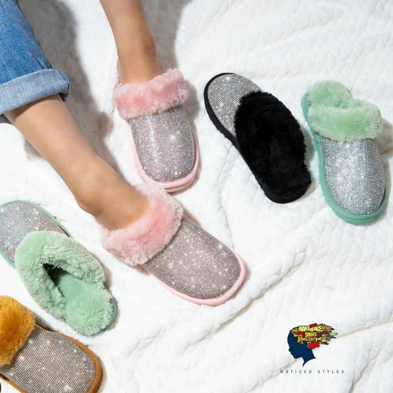 

2021 autumn and winter new fashion sexy roman rhinestone plush flat cotton slippers Outdoor plus size Baotou women's slippers