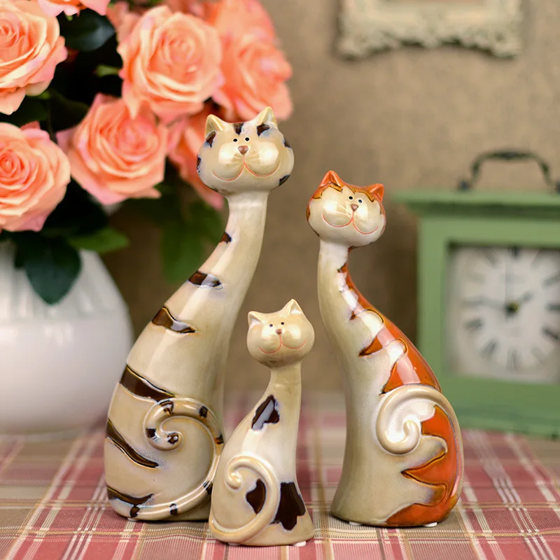

Ceramic Ornaments, Cute Things, Warm Family, Three Kittens, High Temperature Firing, Living Room Crafts Ornaments