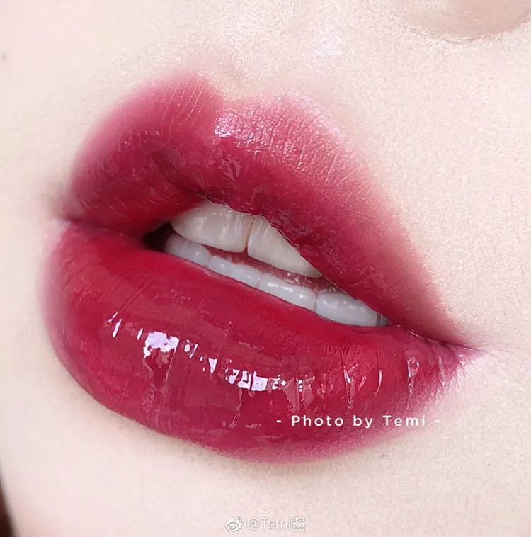 Ограниченное количество цветов 2021 увлажняющая помада для губ Lilybyred Виноградная