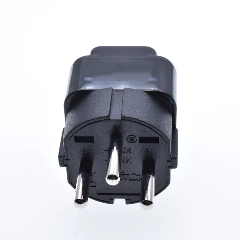 Переходник с евророзеткой Универсальный из черной меди подходит для путешествий