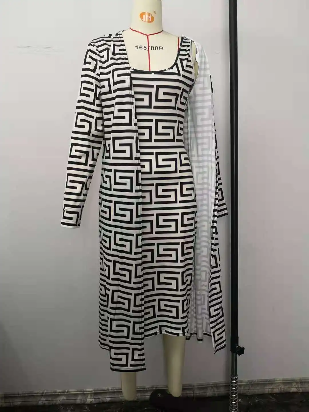 Женский комплект из двух предметов с длинным рукавом облегающее платье миди