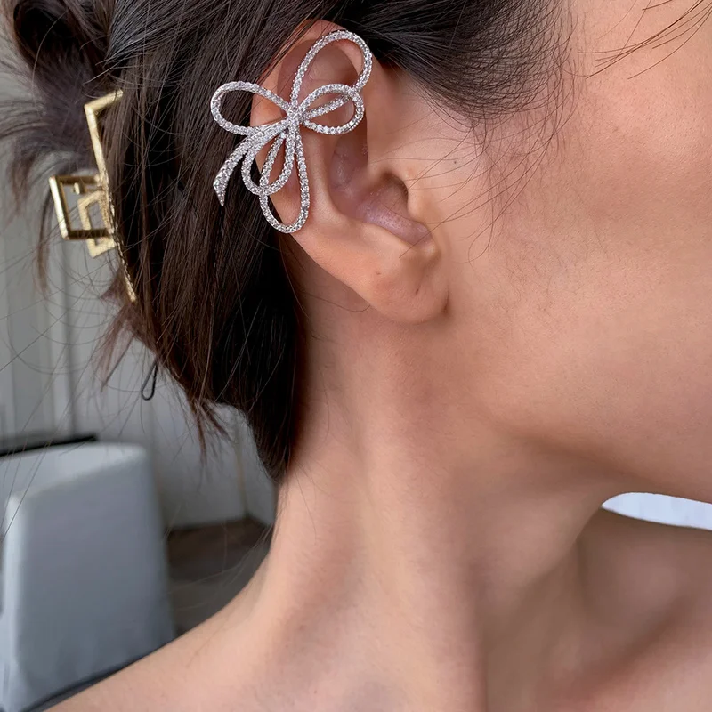 

Timeless Wonder Shiny Zirconia Bowknot Geo Stud Earrings for Women Jewelry Goth Designer Top Trendy Ins Gift Party Killer 5334