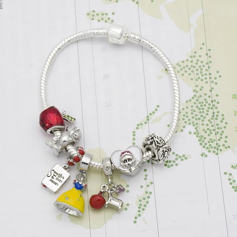 

Snow White Bracelet Charm Bead Bracelet