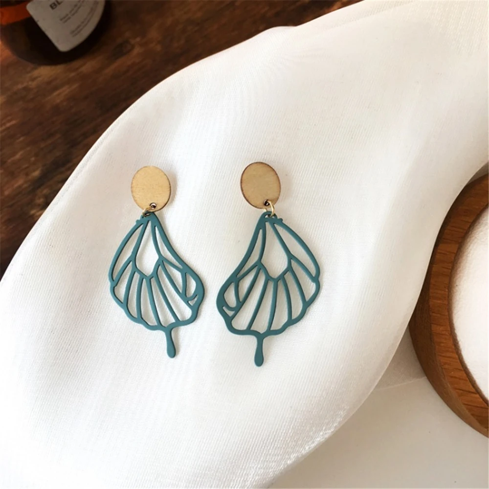 

Women Fashion Creative Hollow Out Blue Wings Earring Contracted Temperament Geometric Earrings Jewelry Accessories