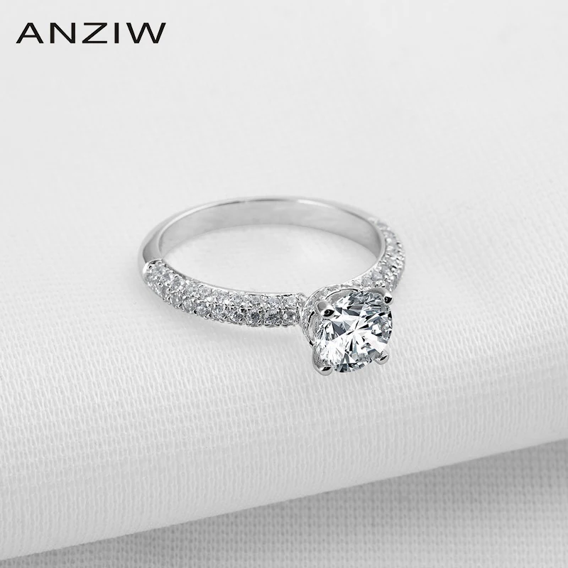 

Женское кольцо из серебра 925 пробы, 1 карат