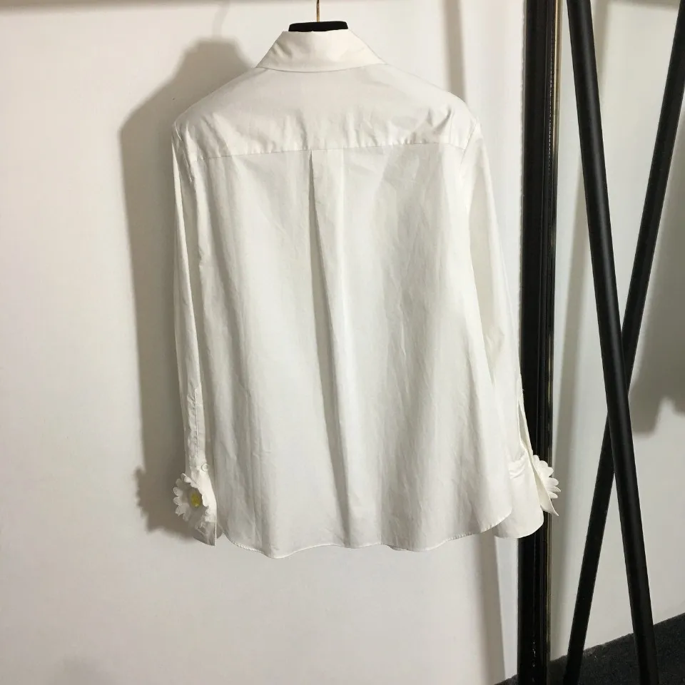 

High Quality Luxury Spring Women New New Butterfly Festival Personalized Design Long-sleeved Shirt Tops