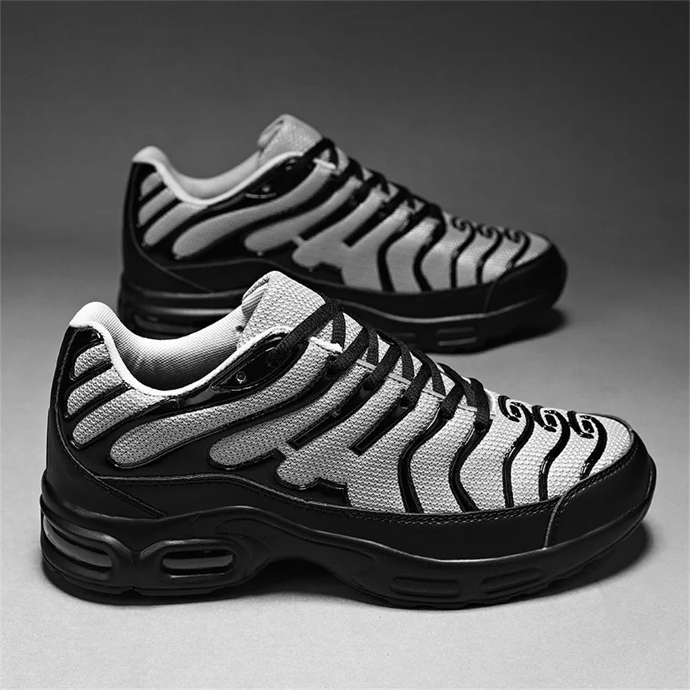 

New men's summer breathable embossed mesh air cushion casual sports running shoes fashion outdoor balance shoes
