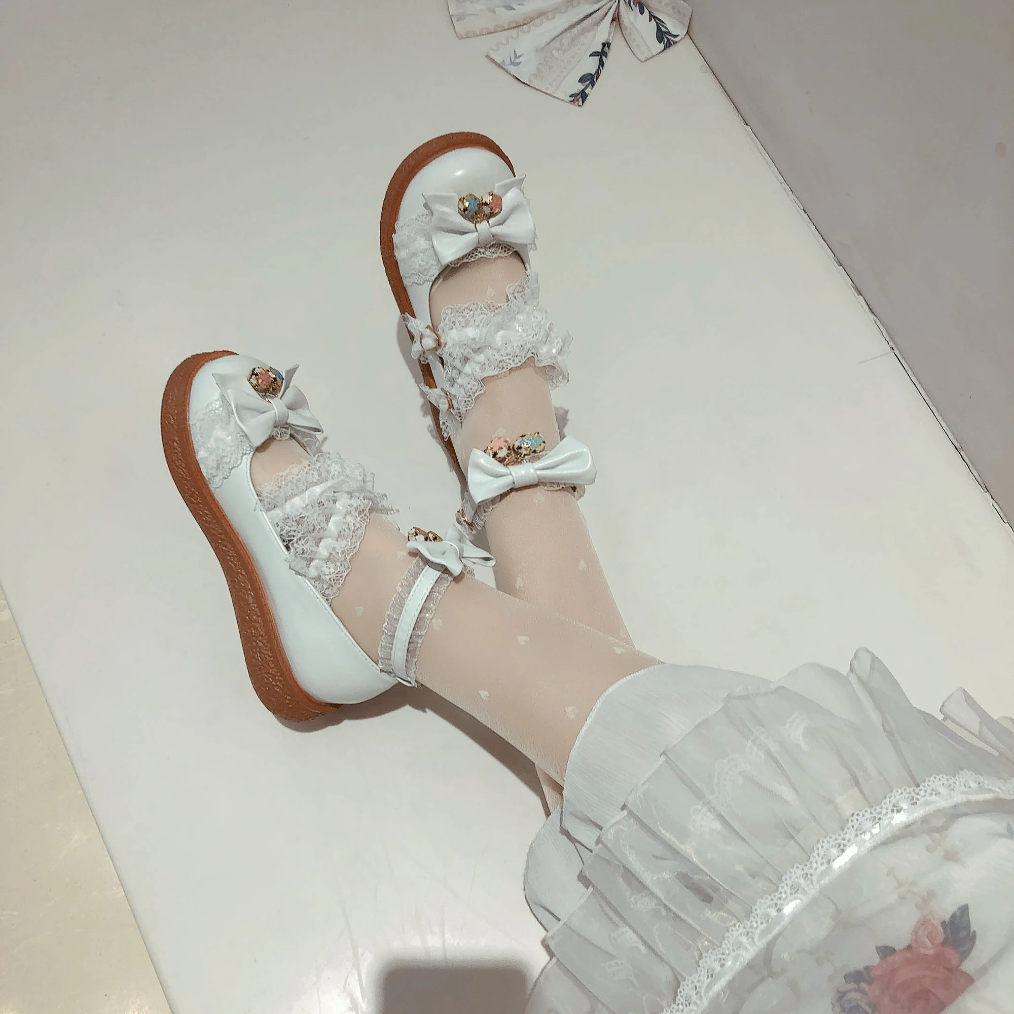 

Lolita Shoes Flat-Bottomed Low-Heeled Round Toe Lace Cross Tie Bow Cute Girls Princess Tea Party Shoes Students Cute Women Shoes