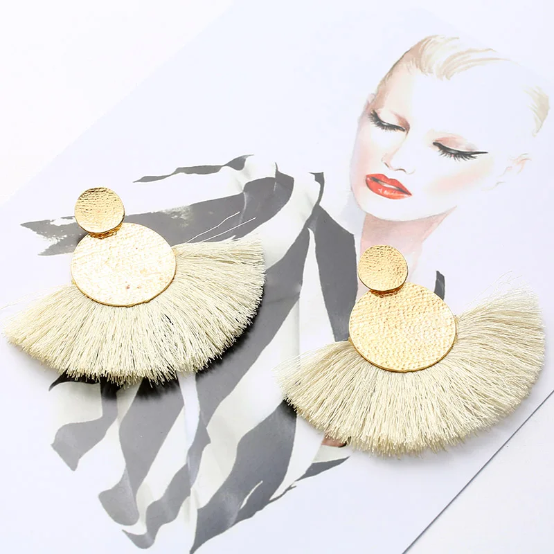 

Vintage Fringed Bohemian Round Earrings Long Tassel Fashion Ethnic Earrings For Women Ear Jewelry Wedding Party Gifts 2020 New