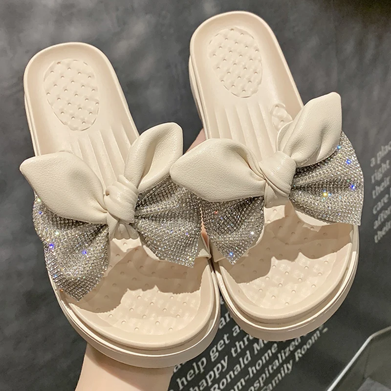 

Женские шлепанцы со стразами, летние сандалии на платформе с бантом, женские шлепанцы, модные повседневные лоферы, уличные пляжные сандалии...