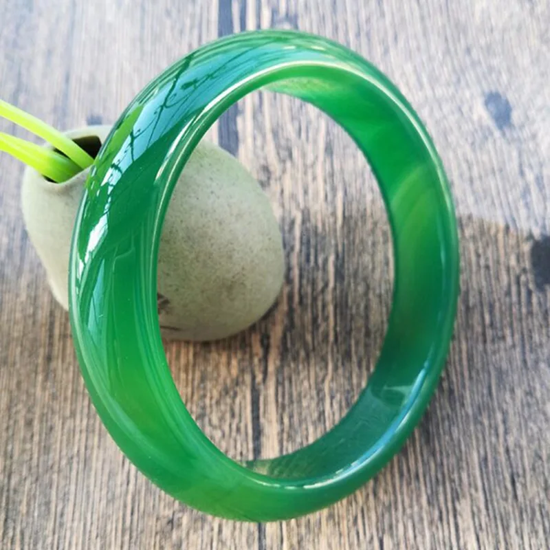 

Natural Jade Bangles Women's Green Jadeite Bracelet Fashion Charm Round Bangle for Women Men Fine Jewelry