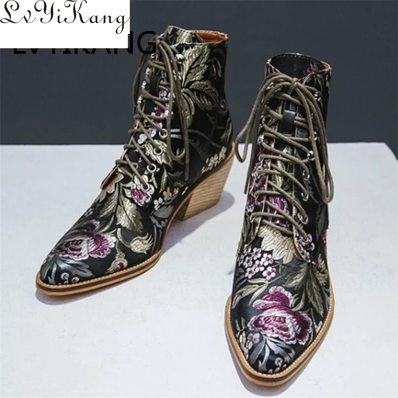Женские короткие ботинки на шнуровке Элегантные ботильоны с цветочной вышивкой
