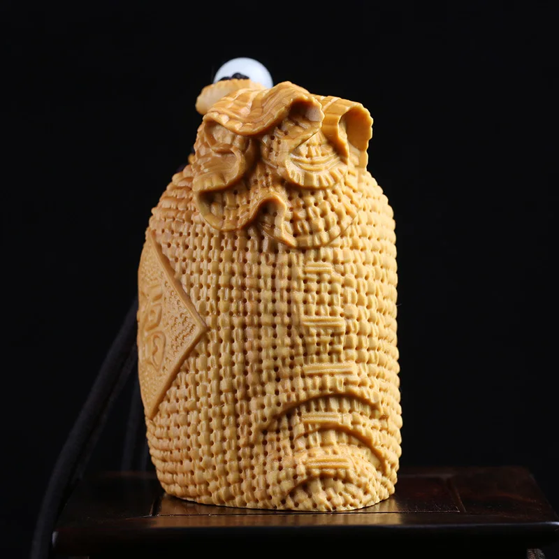 Ручная ручка из цельной древесины Маленькая подвеска благословение резьба