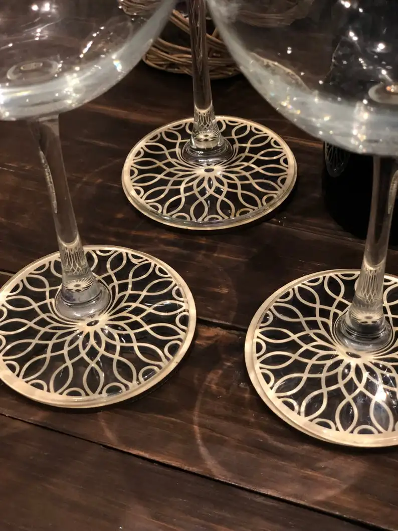 Деревянные подставки геометрические бирдекели лазерные подстаканники