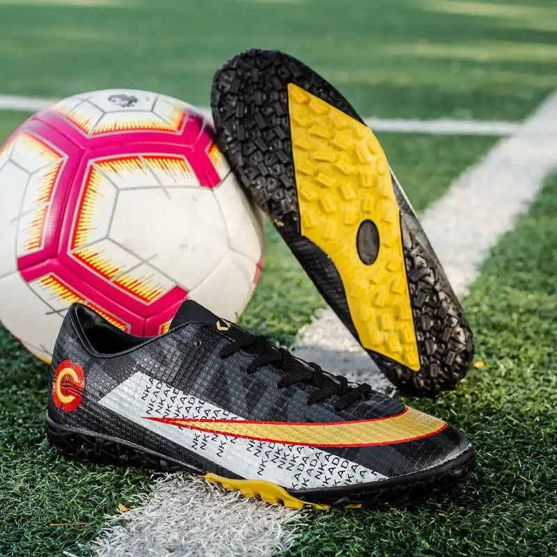 New Fashion Professional Men Boys Soccer Shoes Outdoor Black Kids Cleats Training Sport Sneakers Child Turf Football Shoes Men