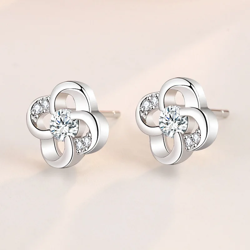

Женские серьги-гвоздики из серебра 925 пробы, с цветком
