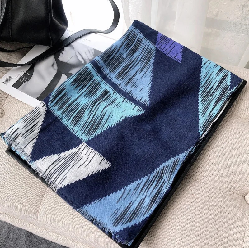 Синий женский хлопковый и льняной шарф теплая шаль с геометрическим узором со