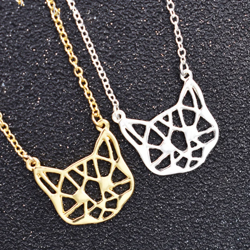 

2021 New Fashion Women Cute Hollow-out Cat Pendant Necklace Women Sexy Animal Engraving Cat Clavicle Chain Necklace Jewelry