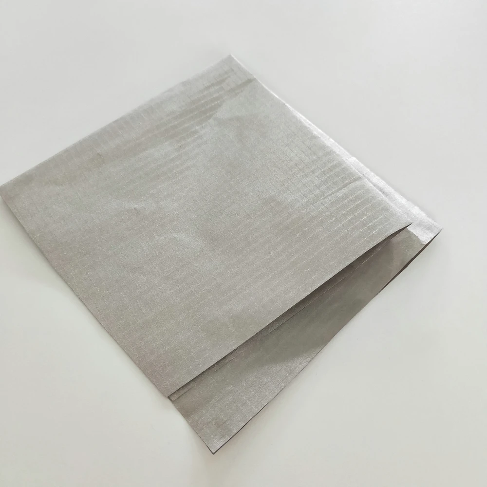 Проводящая лампа/проводящая ткань