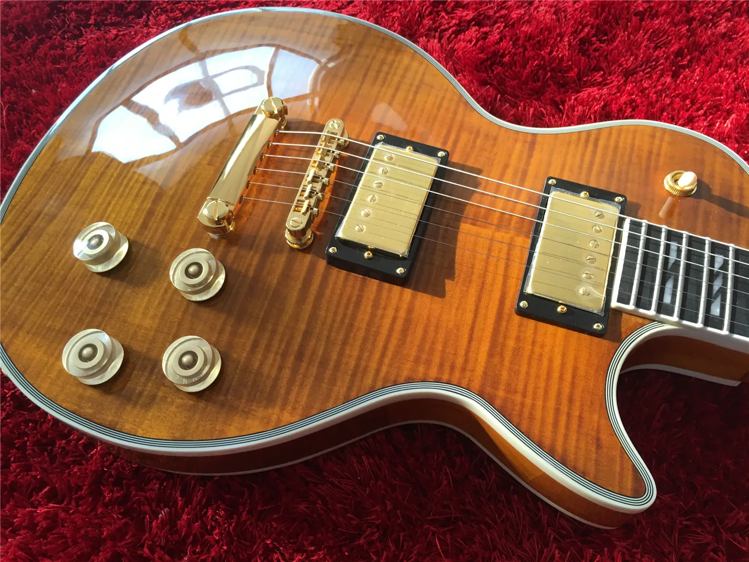 Китайский заводской товар Таможенный магазин Высшая гитара Бесплатная доставка