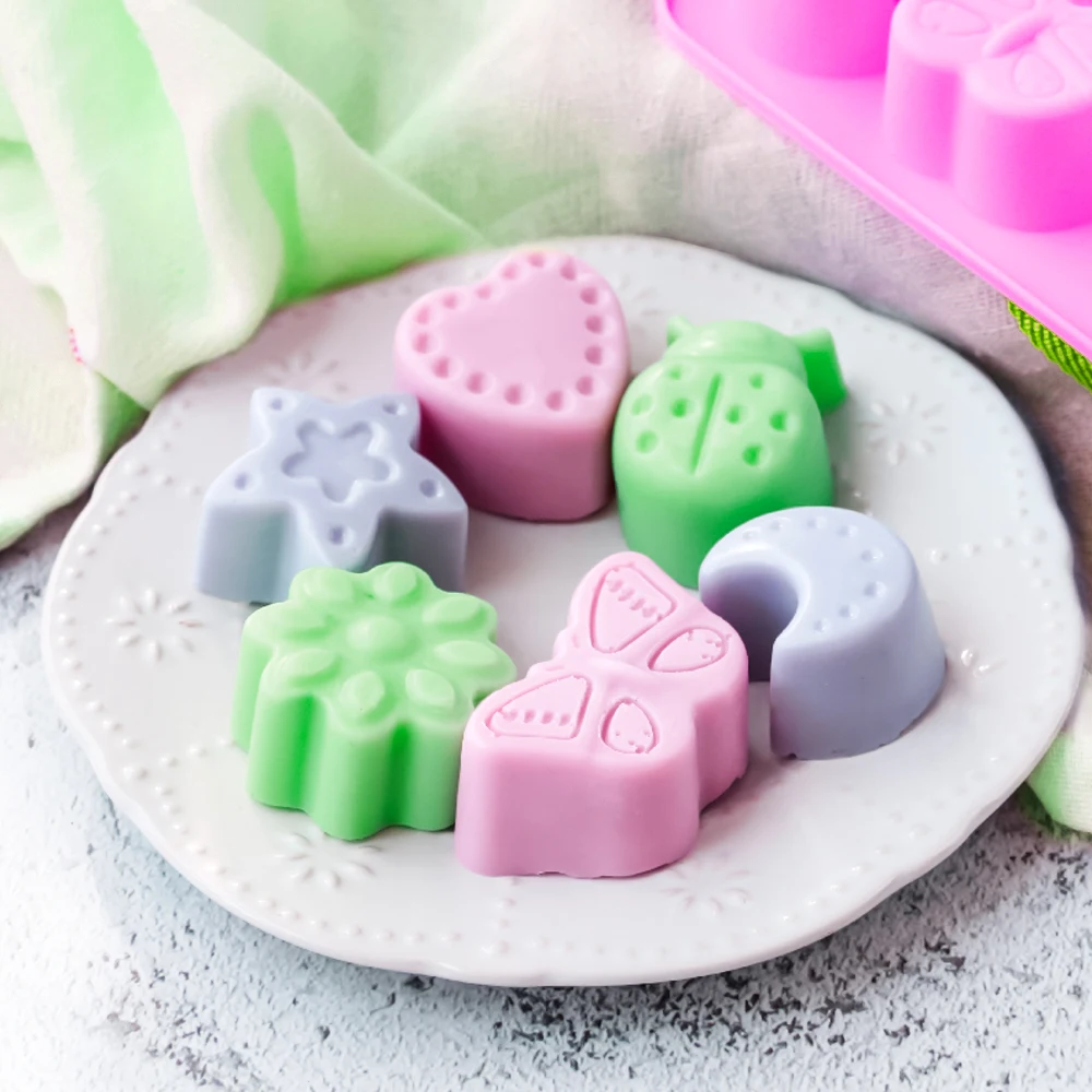 

DIY Insect Shape Soap Mould Fondant Cake Mold Food Grade Silicone Cake Decoration Tool 6 Grid Multifunction Baking Mould