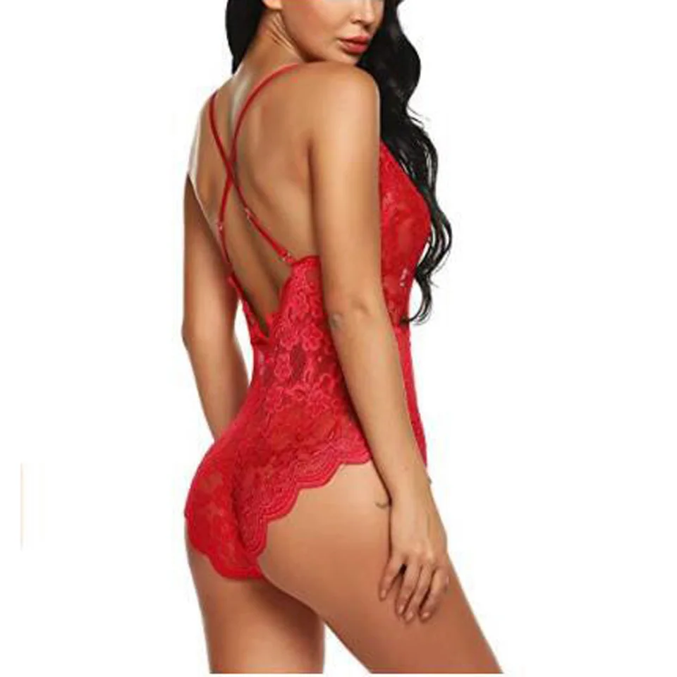 Женский мягкий облегающий костюм с открытой спиной черный или белый цвет |