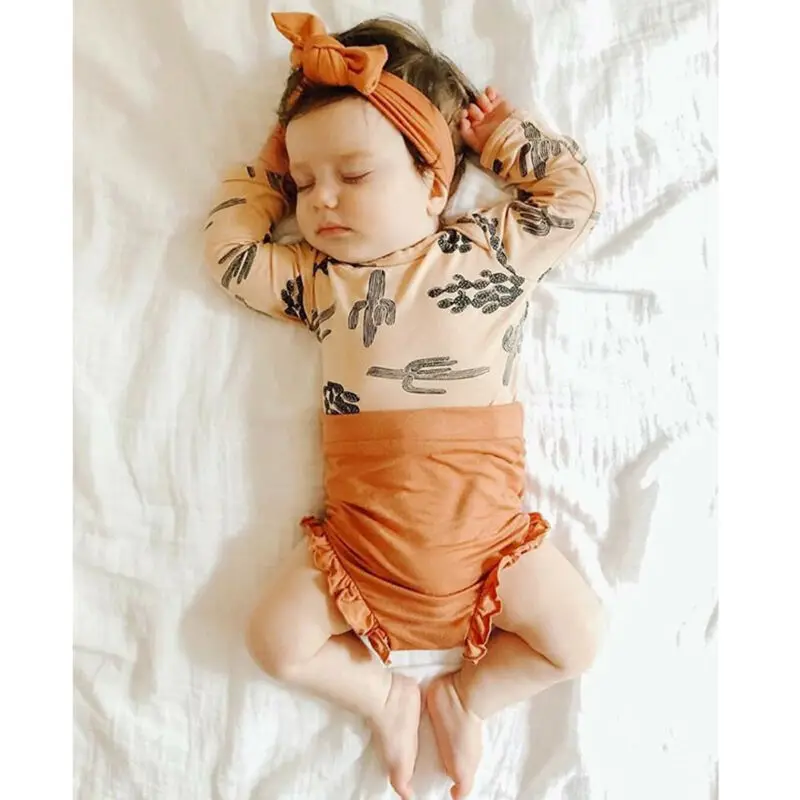 

Комплект одежды для новорожденных девочек 0-18 месяцев, Модный повседневный Топ с длинным рукавом и шорты-пачки, комплект из 3 предметов