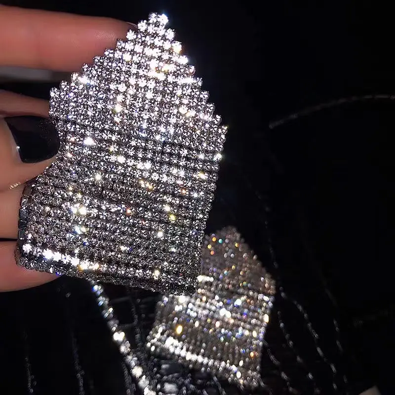 Новые блестящие стразы драгоценные камни модные женские висячие серьги