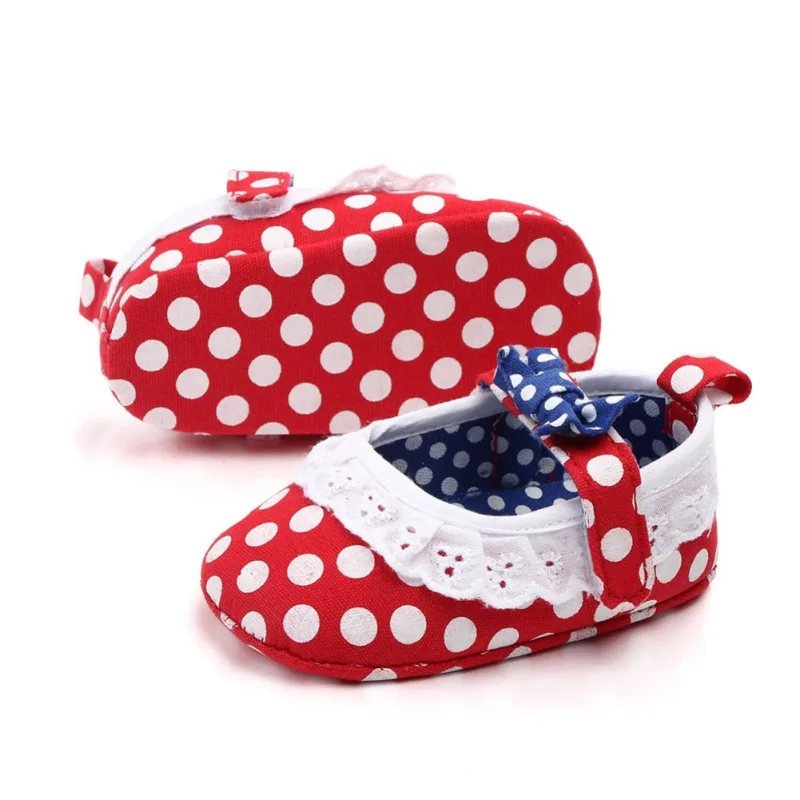Туфли для новорожденных девочек мягкая нескользящая обувь с бантом на мягкой