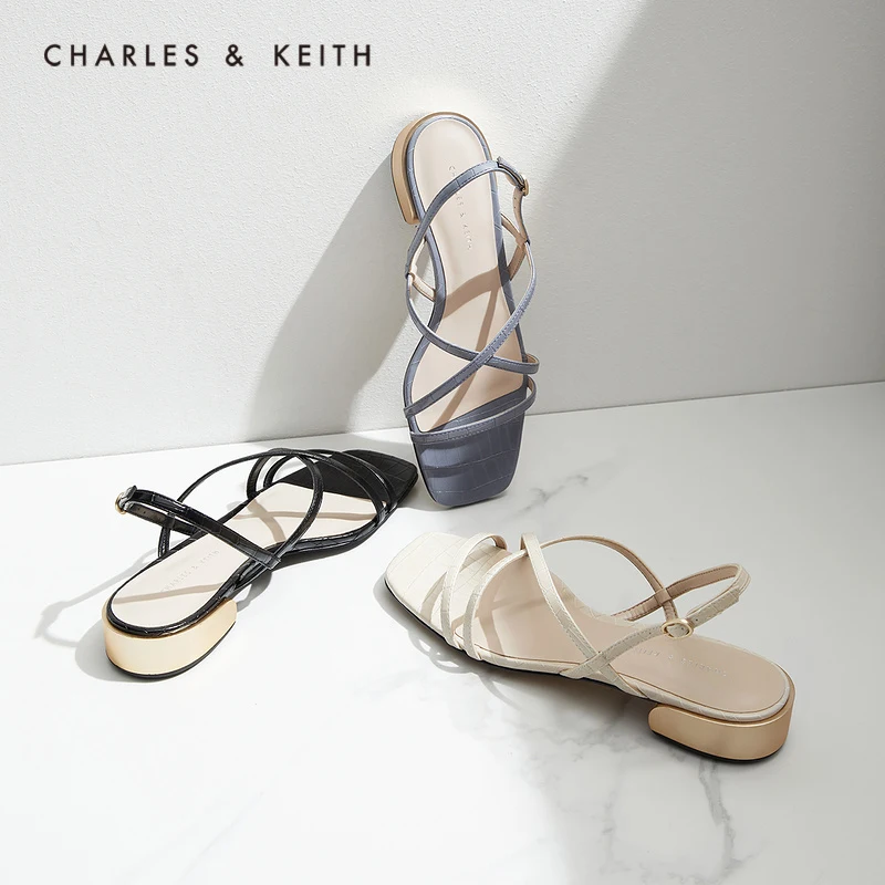 

CHARLES＆KEITHНовинка на летом 2021 CK1-70900290 Женские сандалии на низком каблуке с квадратным носком