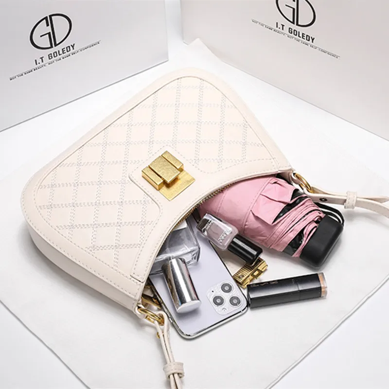

2021 New Fashion Genuine Leather Printing Baguette Armpit Bag for Women Famous Designer Single Shoulder Crossbody Handbags Cc Gg