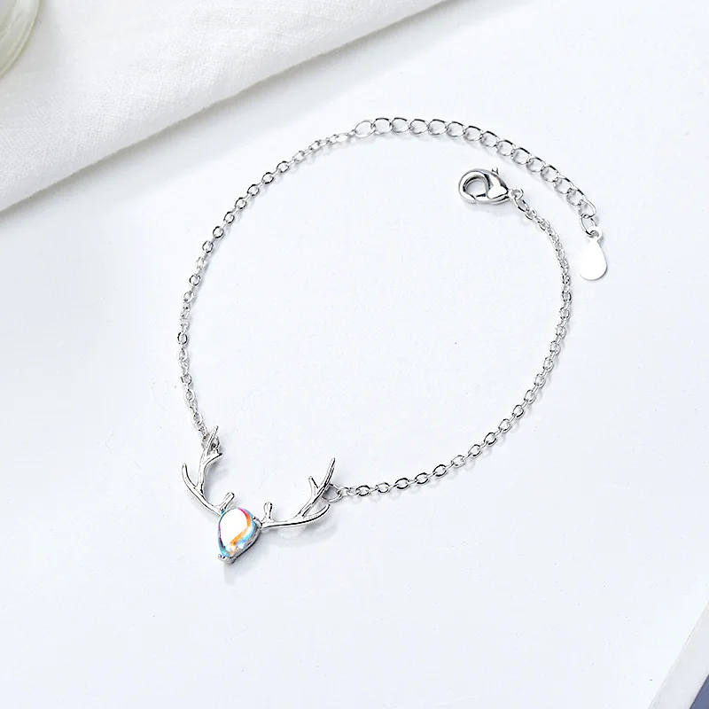 

Wholesale Lovely Deer Elk Charming Bracelets Women Girls Animal Jewelry Christmas Gift Cute Deer Bracelets Hand Chain