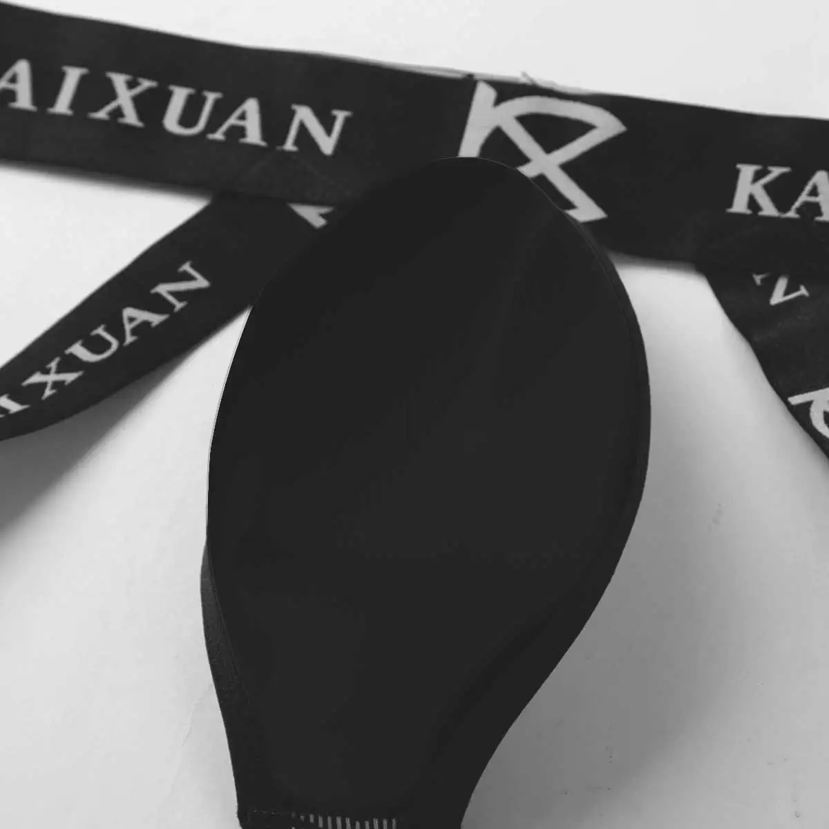 Мужские трусы стринги с открытой промежностью черные низкой посадкой бандажом и