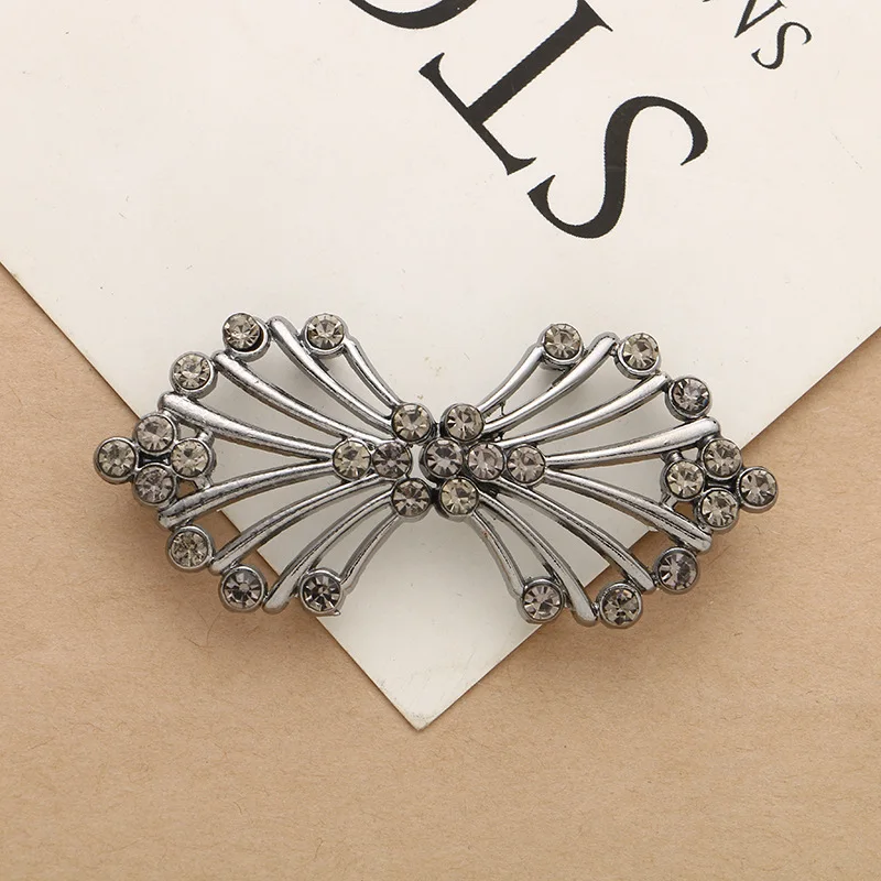 One Pair Fashion Women Decor Shiny Crystal Cape Cloak Clasps Fasteners Buckle Brooch Clip | Дом и сад
