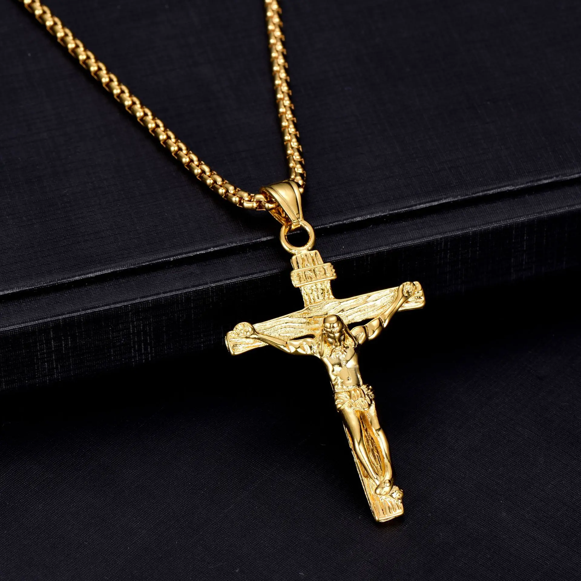 

Big Jesus Crucifix Cross Pendant Chain Necklace Yellow Gold Filled Classic Women Men Jewelry Gift