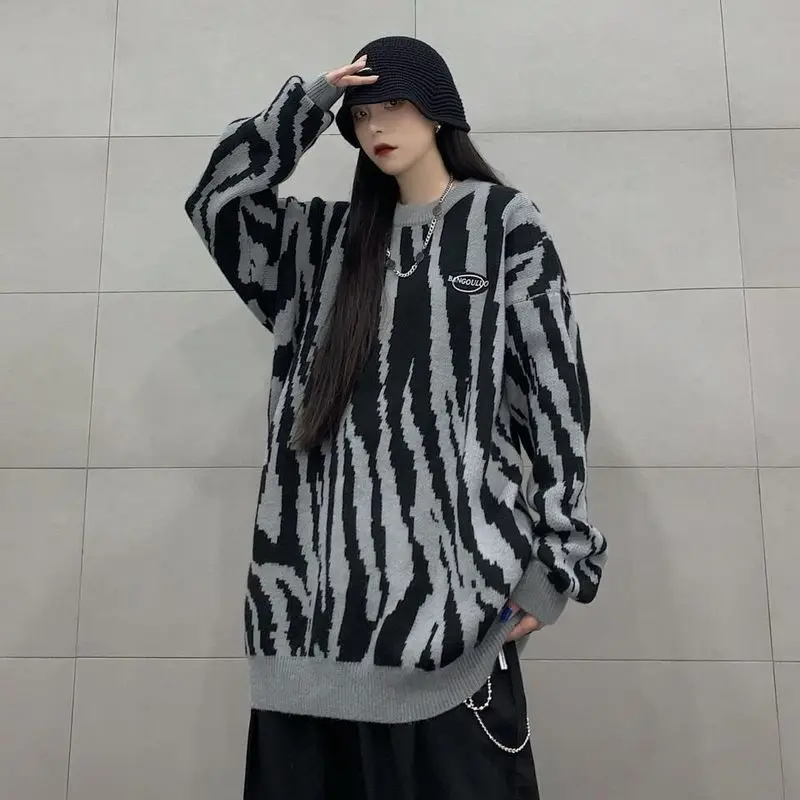 

Zebra Pattern Sweater Women Autumn-winter High Street Retro O-neck Jacquard Pullovers Couple Harajuku Style Trendy Loose Jumpers