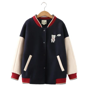 Куртка женская зимняя с капюшоном и вышивкой, с мультяшным принтом