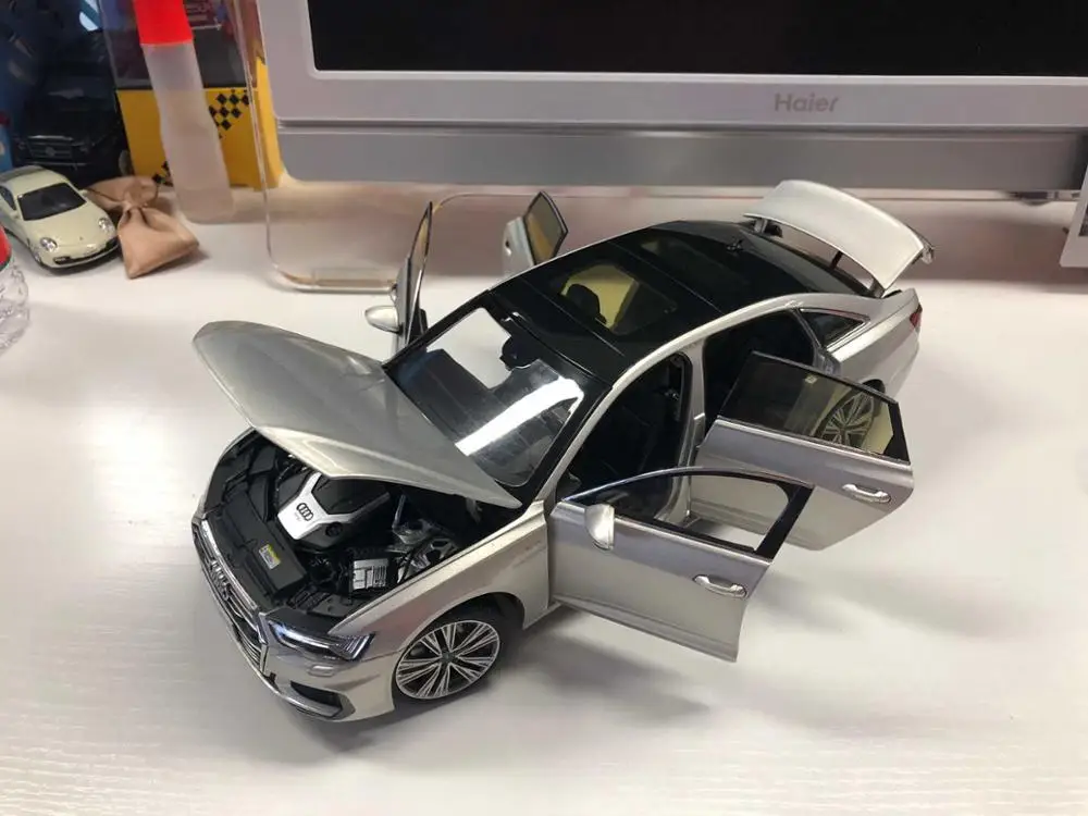 1:18 литая под давлением модель для Audi A6L Серебро Золото Седан сплав игрушечный автомобиль миниатюрная коллекция подарки A6 S6