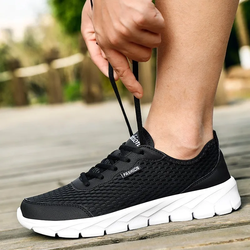 

Men Woman Outdoor Mesh Light-weight Slip-on Shoes Female Quick-dry Breathable Sneakers Hiking for Male Walking Shoes Non Slip