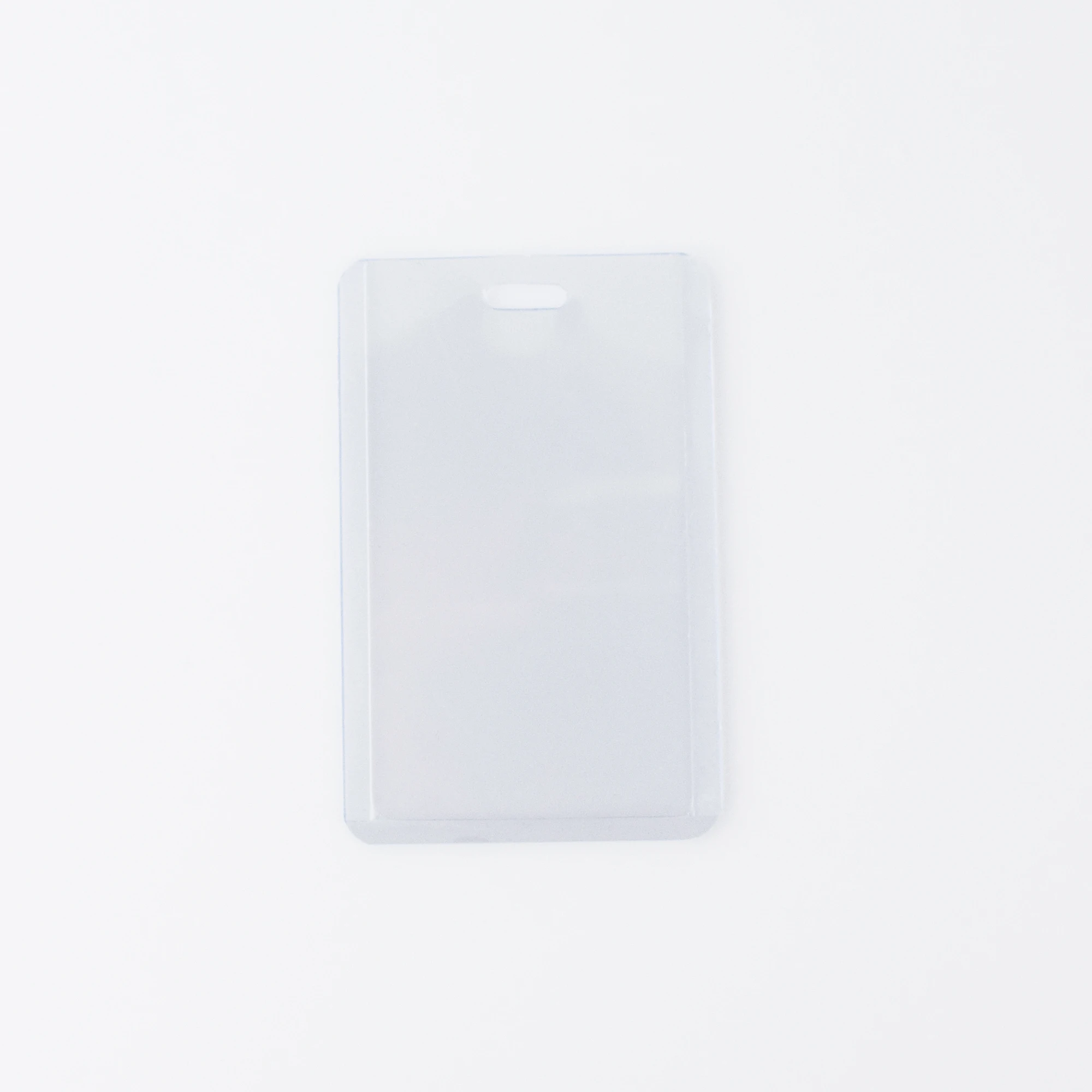 Упаковка из 20 водонепроницаемых жестких пластиковых бейджей ПВХ для делового