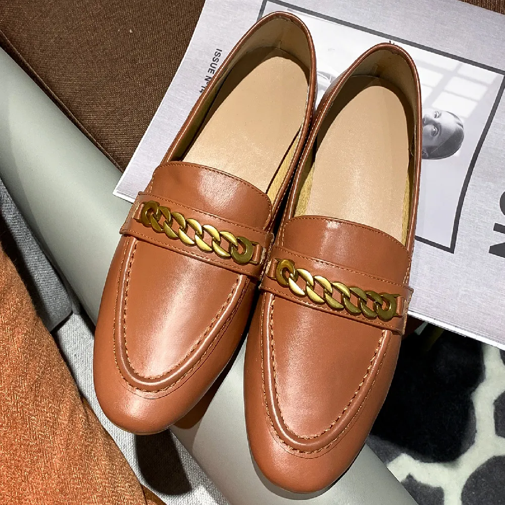 

Мокасины женские из натуральной кожи, с круглым носком, с цепочкой