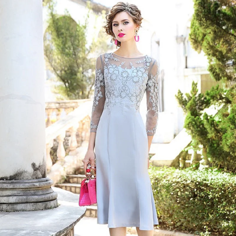 

2021 новая весенняя одежда женственность вышивка grace Клубное платье размера плюс кода, женское летнее платье с цветочным узором платье до середины бедра в упаковке со шнуровкой в стиле ретро; Вечерние платья