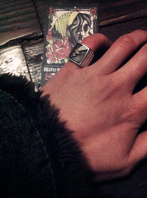 Мужское кольцо в стиле панк рок Onlysda из нержавеющей стали логотип виде молнии