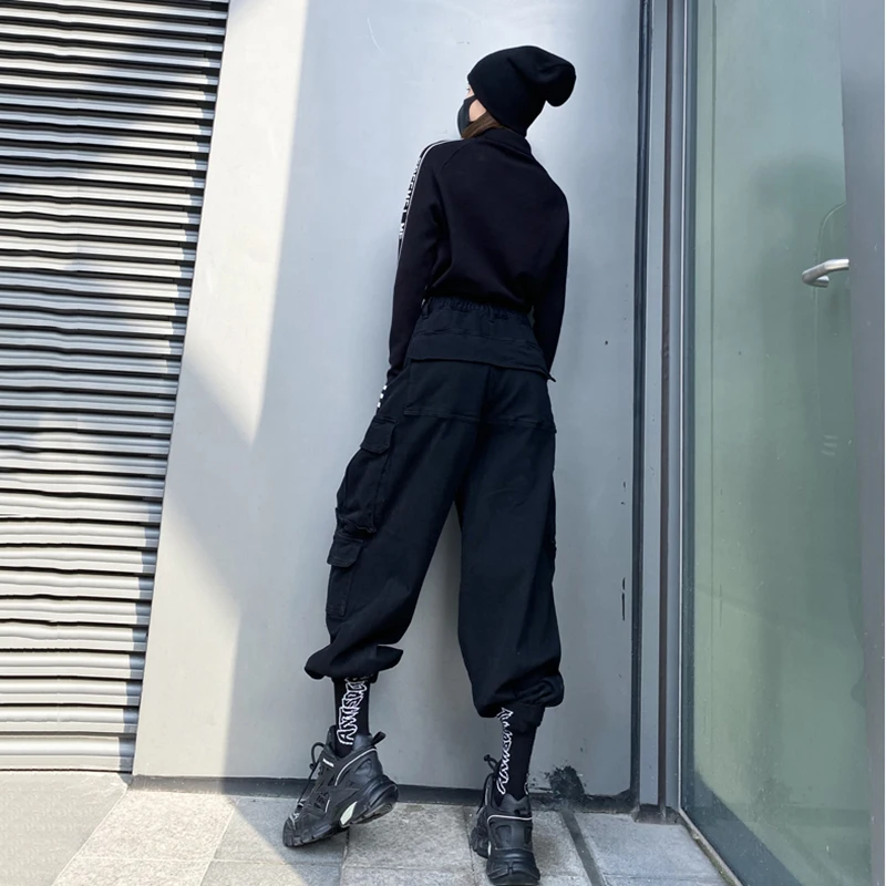 

[EAM] High Elastic Waist Black Pockets Long Cargo Trousers New Loose Fit Pants Women Fashion Tide Spring Autumn 2021 1DD1935