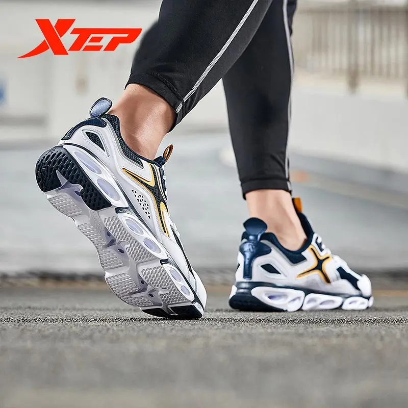Мужские кроссовки Xtep с реактивной катушкой новинка весны 2020 мужские