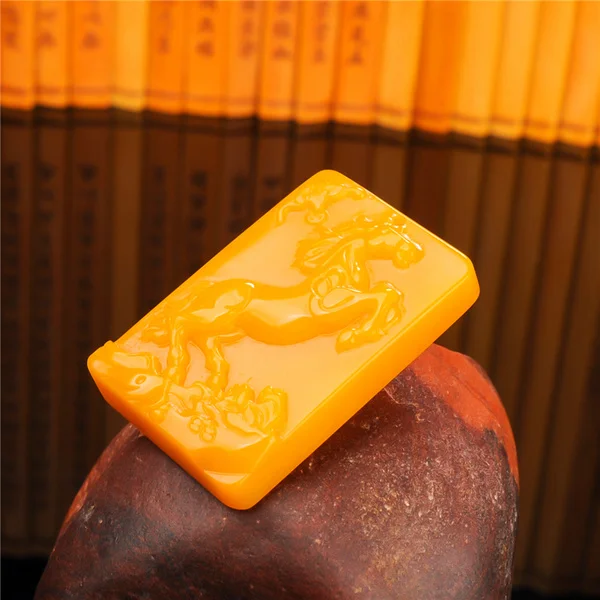Натуральный желтый Нефритовый камень подвеска в виде лошади Китайский жадеит