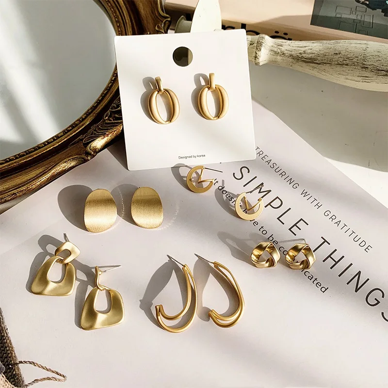 

MENGJIQIAO New Vintage Irregular Circle Matte Metal Gold Color Stud Earrings For Women Fashion Geometric Holiday Jewelry Gifts