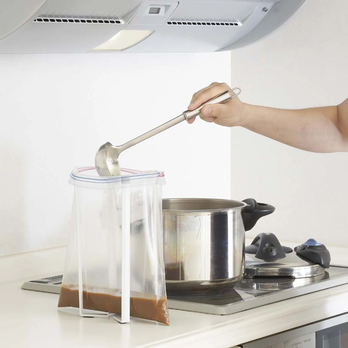 

Многофункциональная кухонная подставка-держатель для пластиковых пакетов, бутылок, чашек, сушилок, полка, регулируемые подставки для разны...