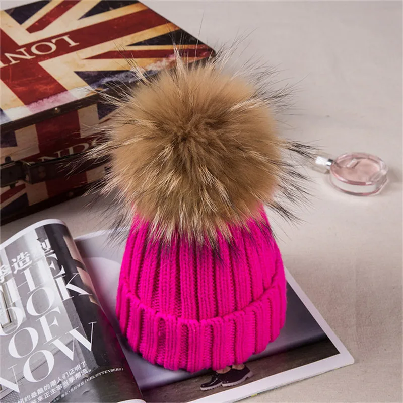 Шапка детская зимняя вязаная с помпоном из натурального меха TX062 От 1 до 10 лет |