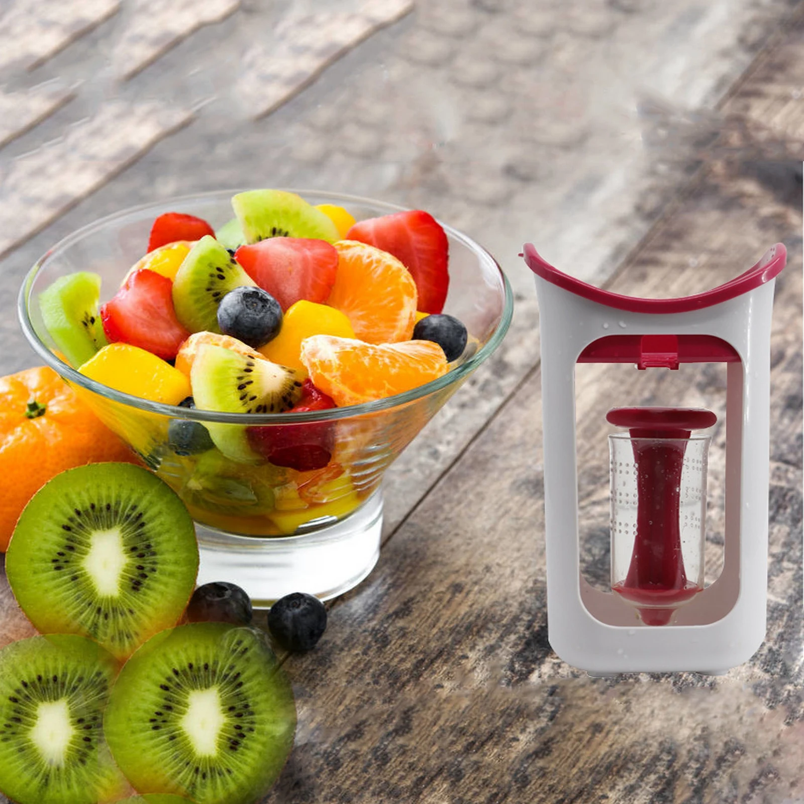 

Mini Puree Squeezer For Children Manual Juice Press Tool Portable Orange Juicer with 10Pcs Bags Kitchen Accessories